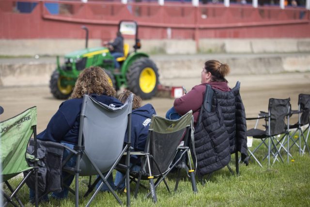 tractor pull – spectators Family attends Memorial Day weekend tractor pull in Barton, Vermont